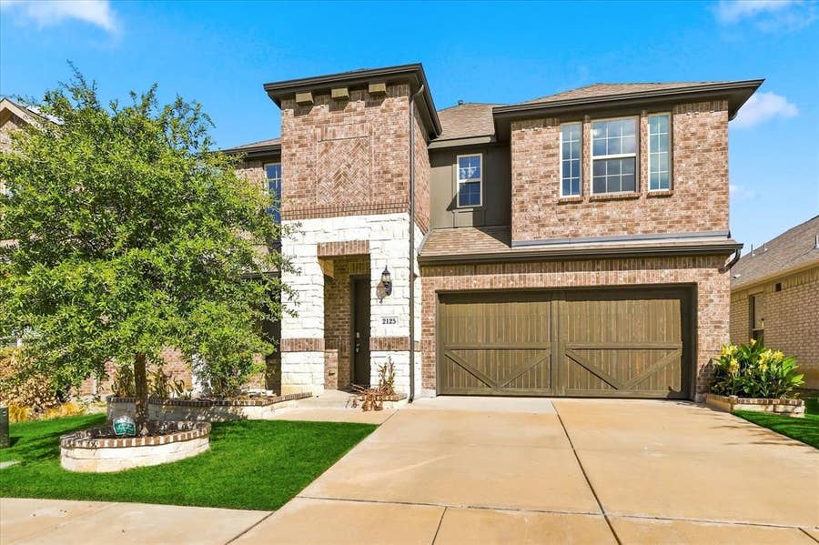 Property photo for 2125 Ella Lane, Carrollton, TX