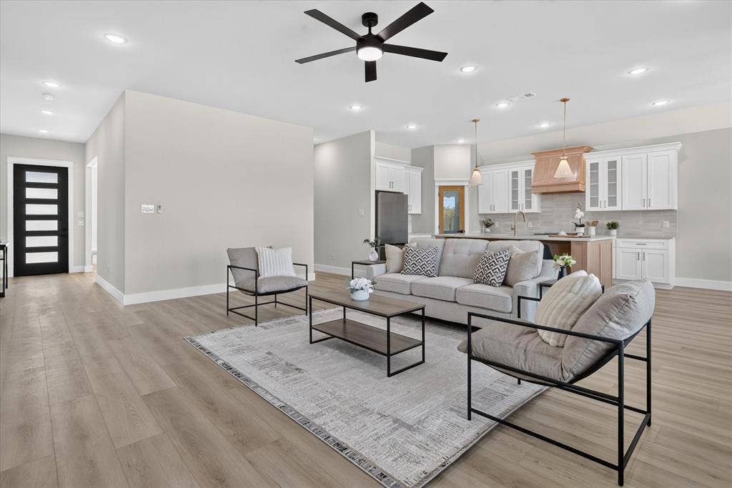 1657 Brookview Drive, Lancaster, TX 75146 1657 Brookview Drive, Lancaster, TX 75146