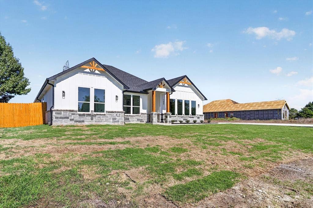 1657 Brookview Drive, Lancaster, TX 75146 1657 Brookview Drive, Lancaster, TX 75146