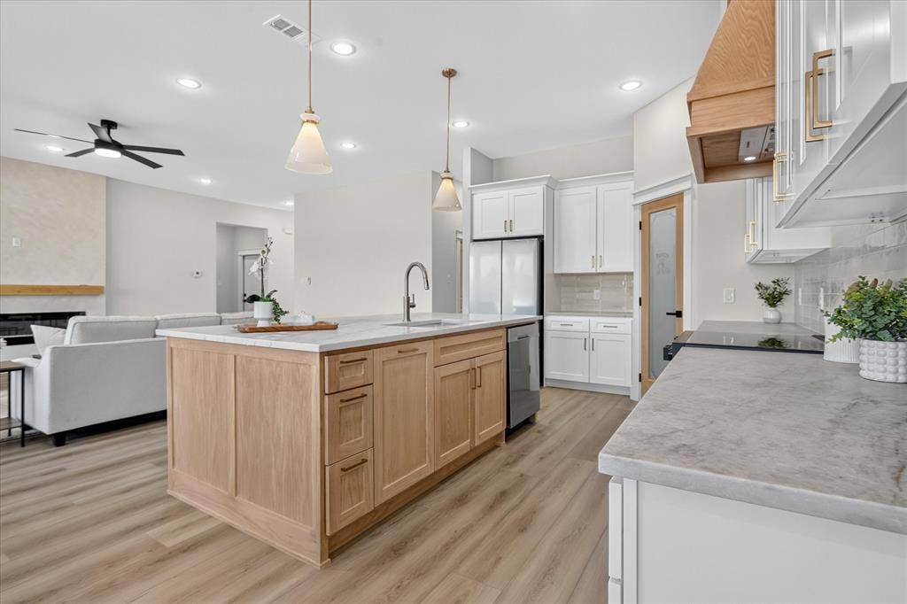1657 Brookview Drive, Lancaster, TX 75146 1657 Brookview Drive, Lancaster, TX 75146