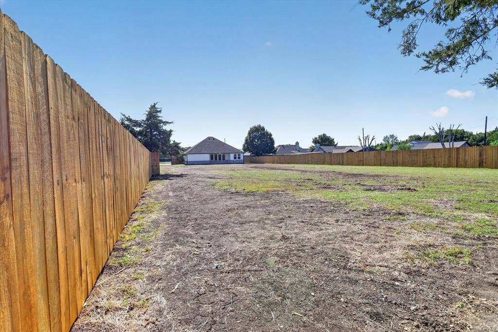 1657 Brookview Drive, Lancaster, TX 75146 1657 Brookview Drive, Lancaster, TX 75146