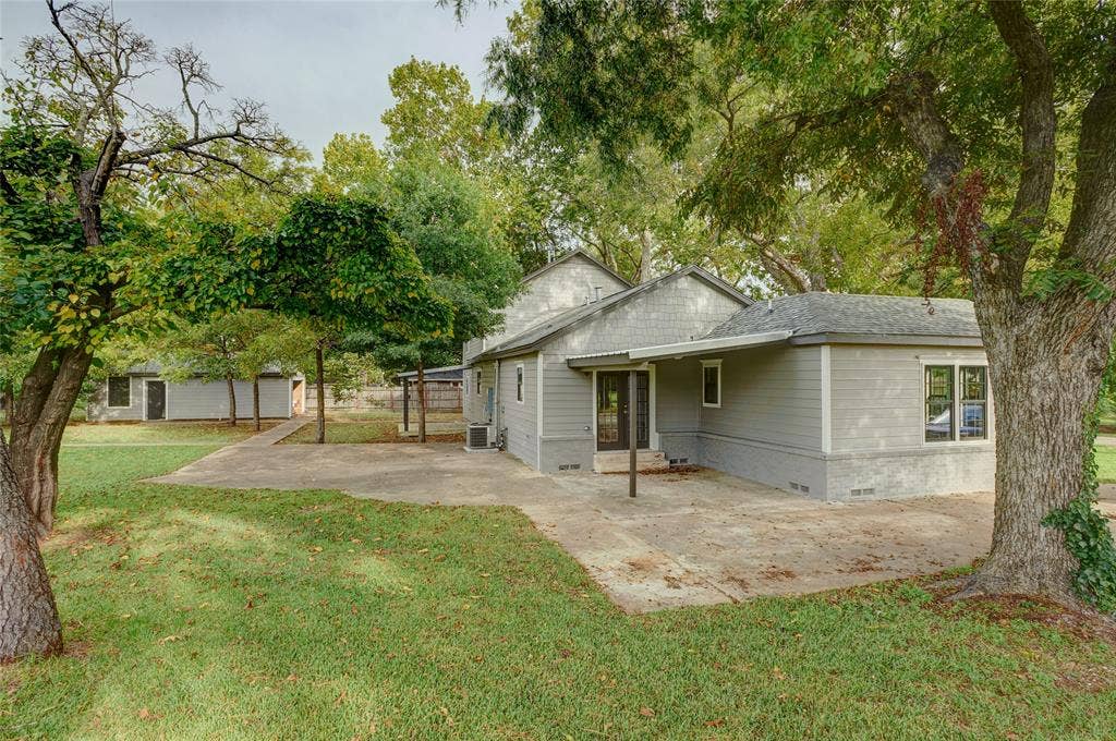 115 W Avenue I, #Suite A, Midlothian, TX 76065 115 W Avenue I, #Suite A, Midlothian, TX 76065