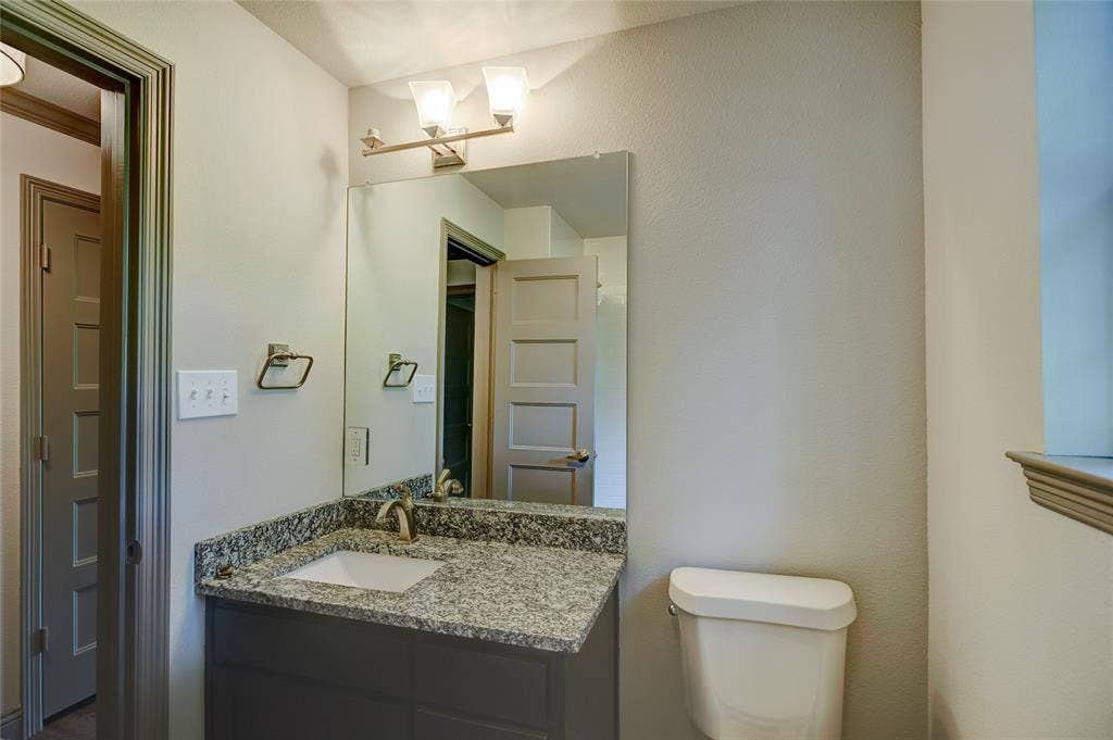 115 W Avenue I, #Suite A, Midlothian, TX 76065 115 W Avenue I, #Suite A, Midlothian, TX 76065