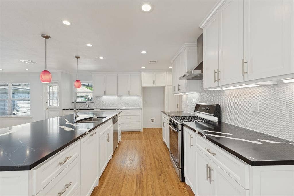 541 Woolsey Drive, Dallas, TX 75224 541 Woolsey Drive, Dallas, TX 75224