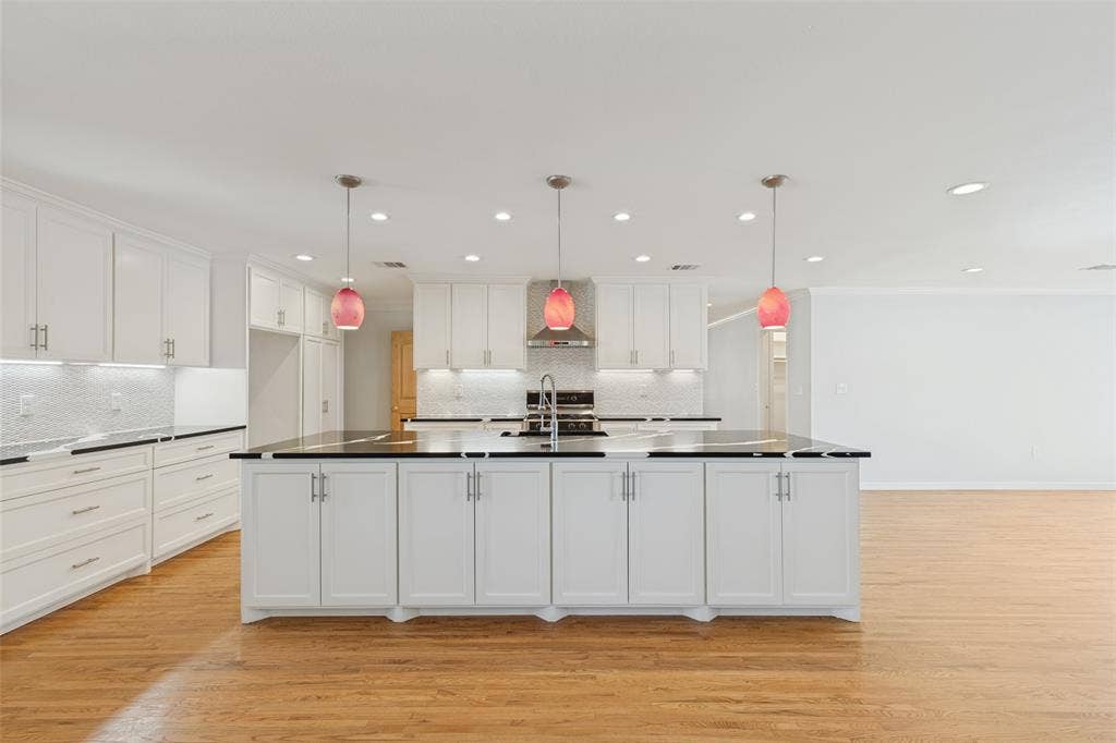 541 Woolsey Drive, Dallas, TX 75224 541 Woolsey Drive, Dallas, TX 75224