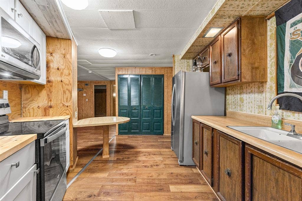 10830 Paradise Lane, #1.6 Acres, Wills Point, TX 75169 10830 Paradise Lane, #1.6 Acres, Wills Point, TX 75169