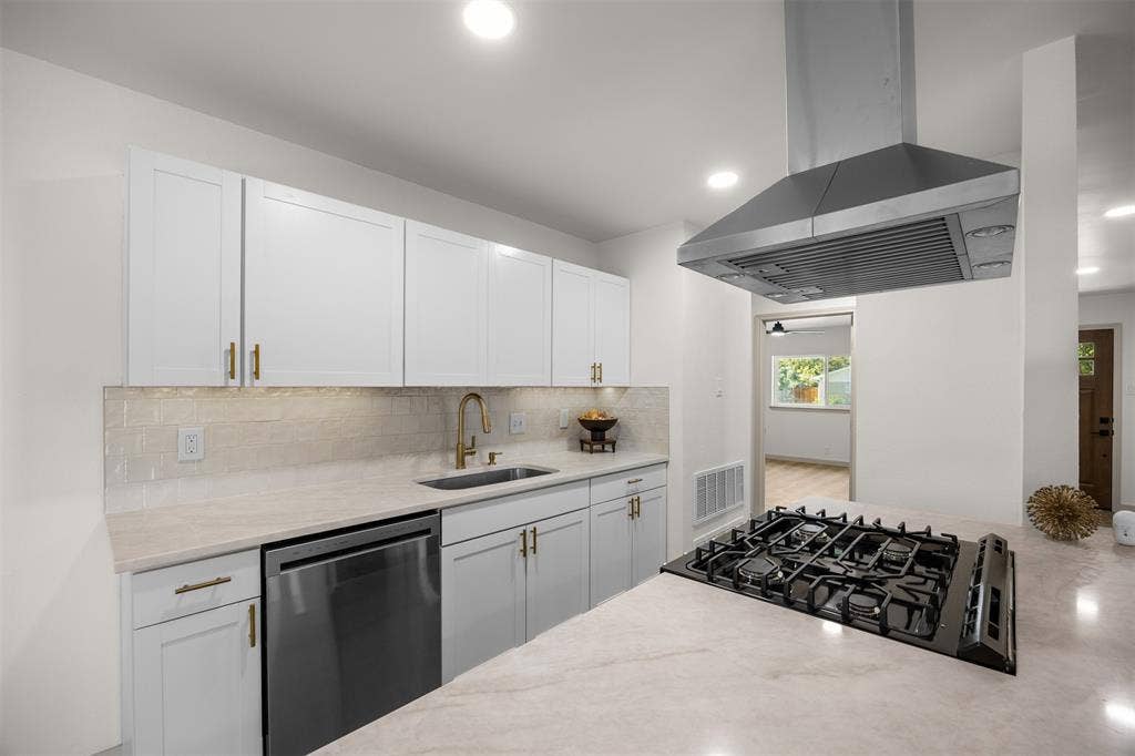 3106 Parker Street, Irving, TX 75062