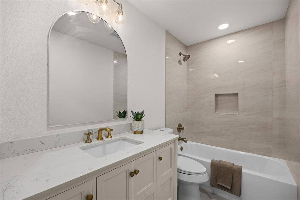 3106 Parker Street, Irving, TX 75062