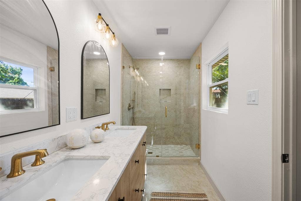 3106 Parker Street, Irving, TX 75062