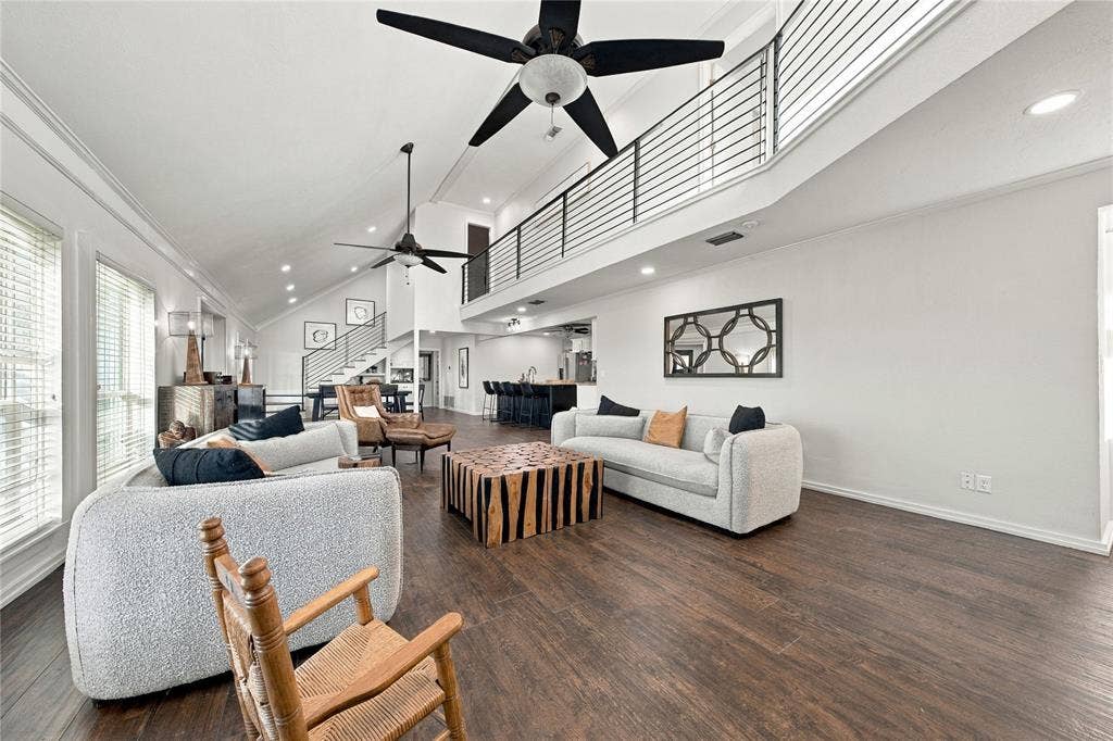 1001 Rolling Drive, Athens, TX 75751 1001 Rolling Drive, Athens, TX 75751