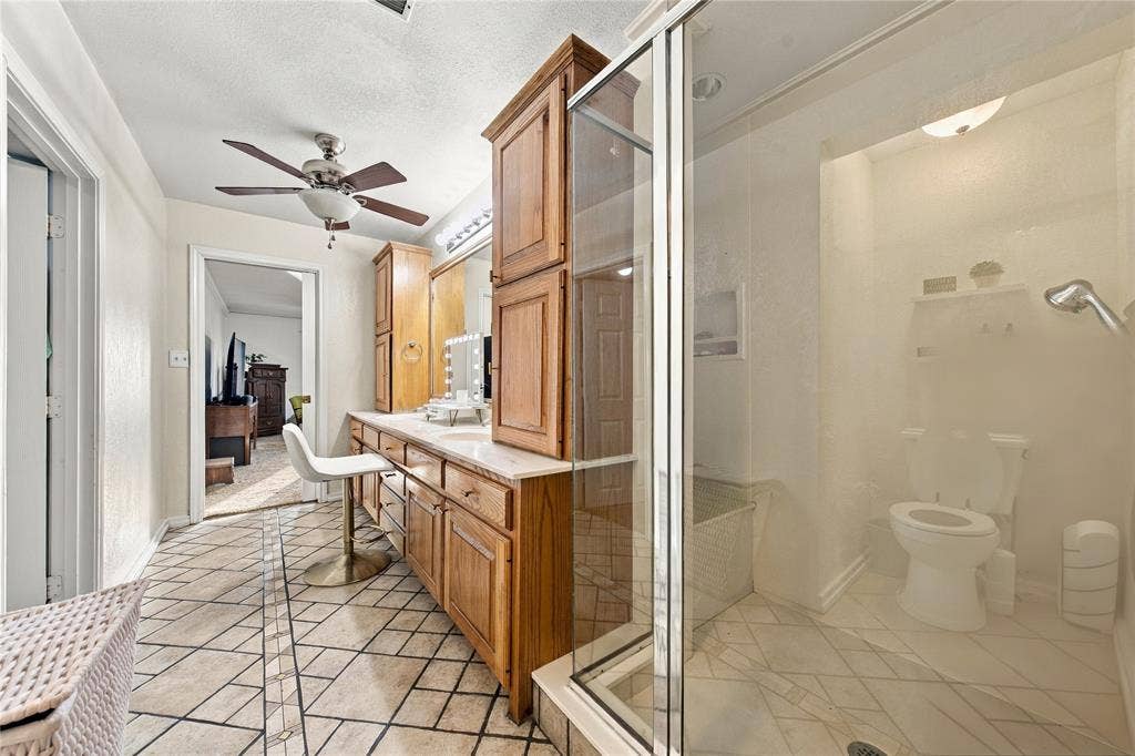 1001 Rolling Drive, Athens, TX 75751 1001 Rolling Drive, Athens, TX 75751