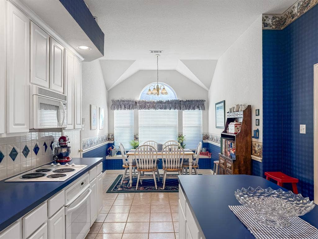 2502 Dove Creek Drive, Rowlett, TX 75088 2502 Dove Creek Drive, Rowlett, TX 75088