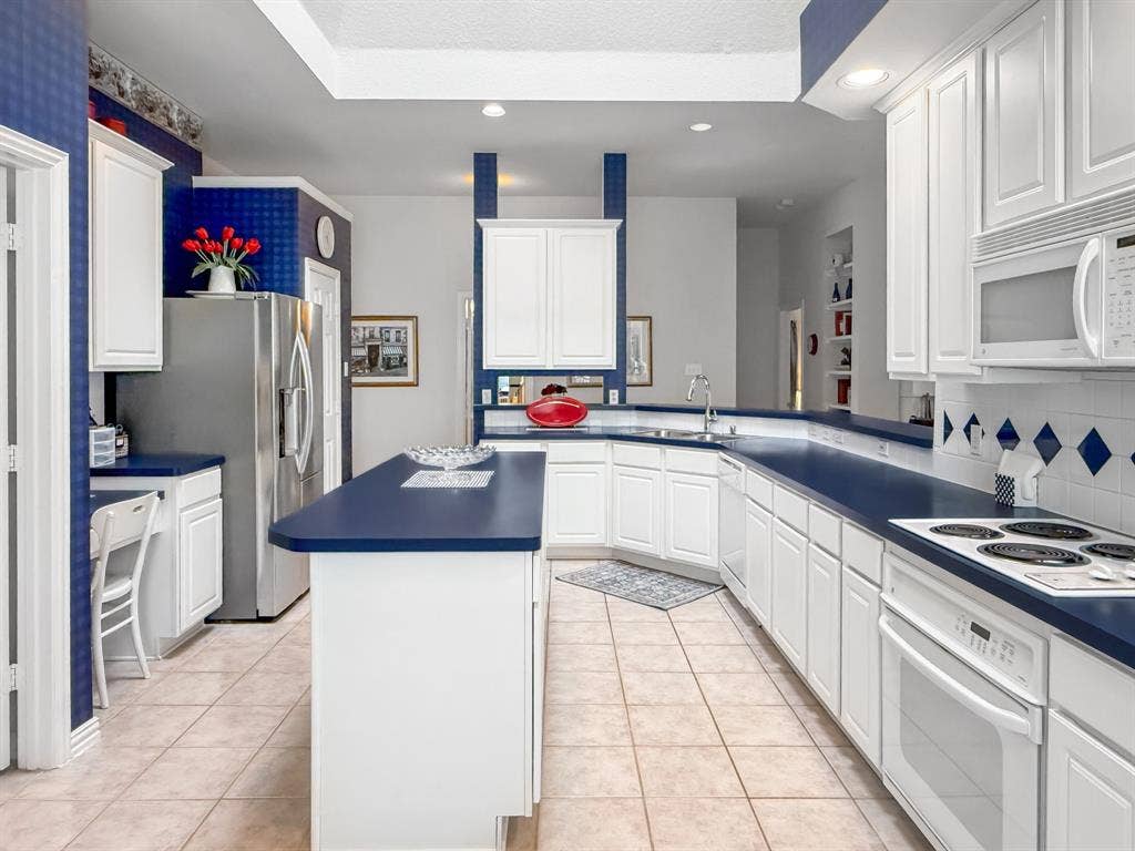 2502 Dove Creek Drive, Rowlett, TX 75088 2502 Dove Creek Drive, Rowlett, TX 75088