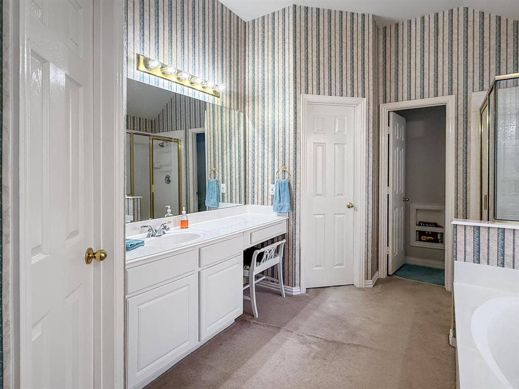 2502 Dove Creek Drive, Rowlett, TX 75088 2502 Dove Creek Drive, Rowlett, TX 75088