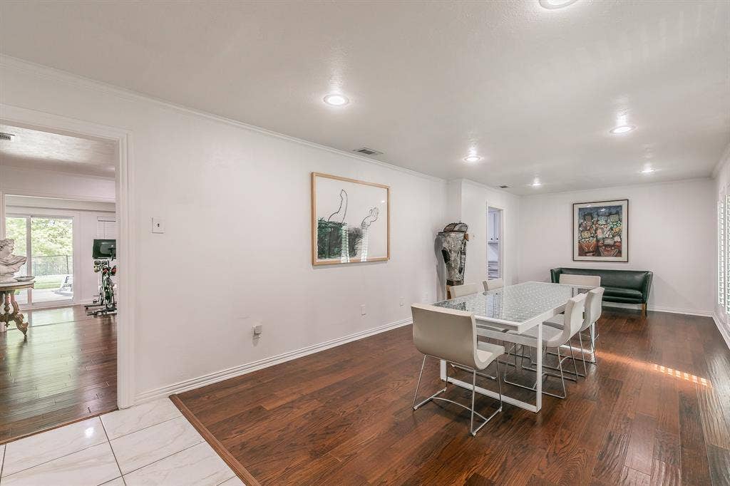 8559 S Mediterranean Circle, Dallas, TX 75238 8559 S Mediterranean Circle, Dallas, TX 75238