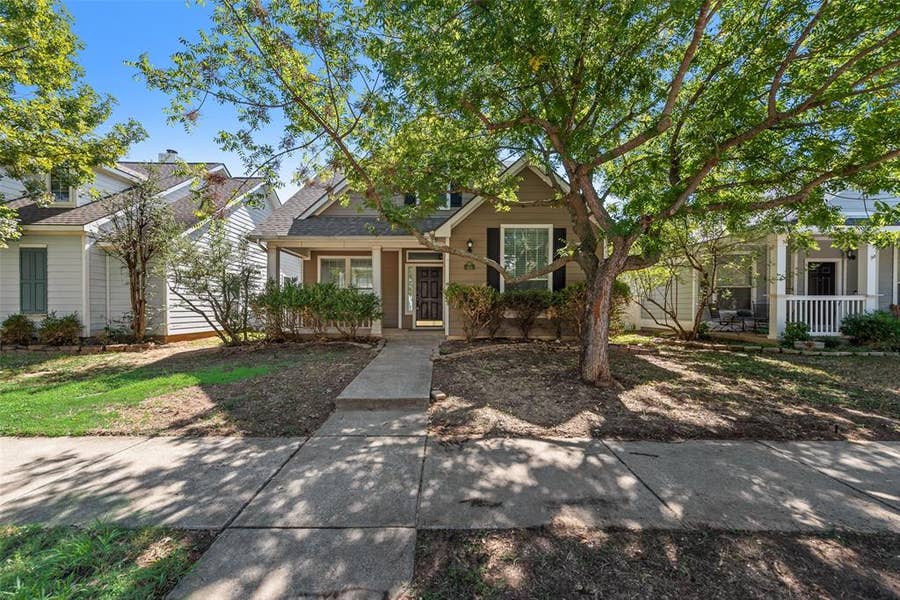 Property photo for 9854 Walnut Hill Drive, Providence Village, TX