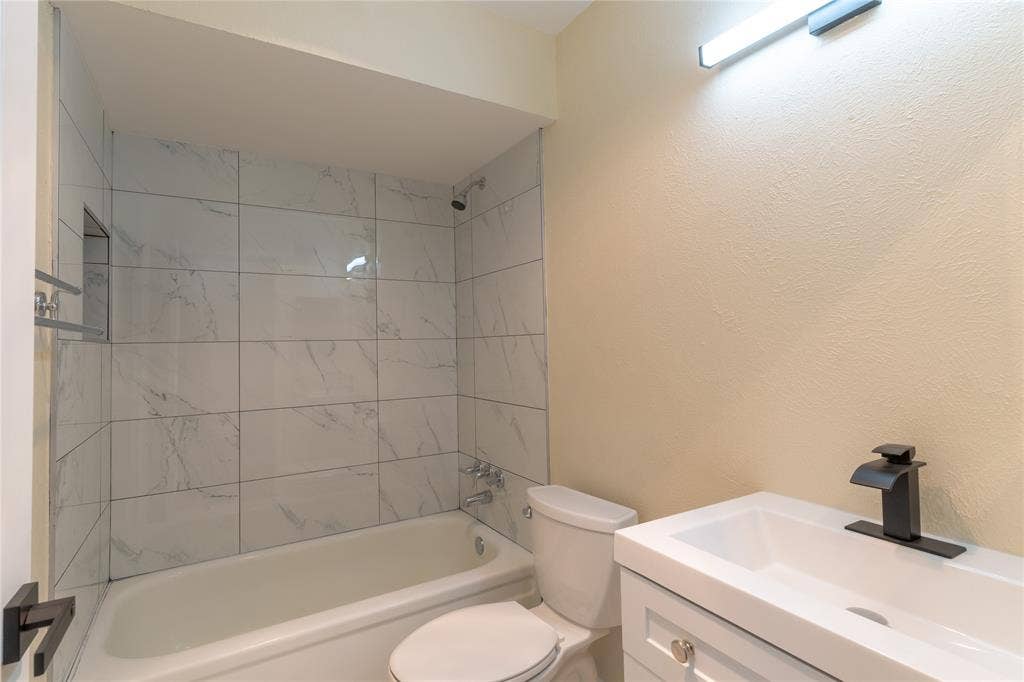 3409 Brook Glen Drive, Garland, TX 75044 3409 Brook Glen Drive, Garland, TX 75044