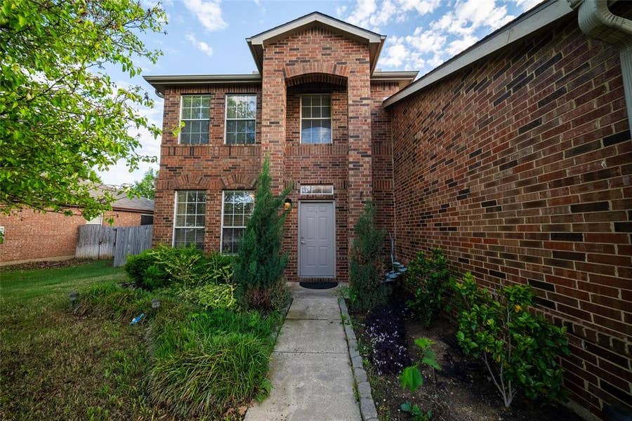 Property photo for 1316 White Dove Lane, Denton, TX