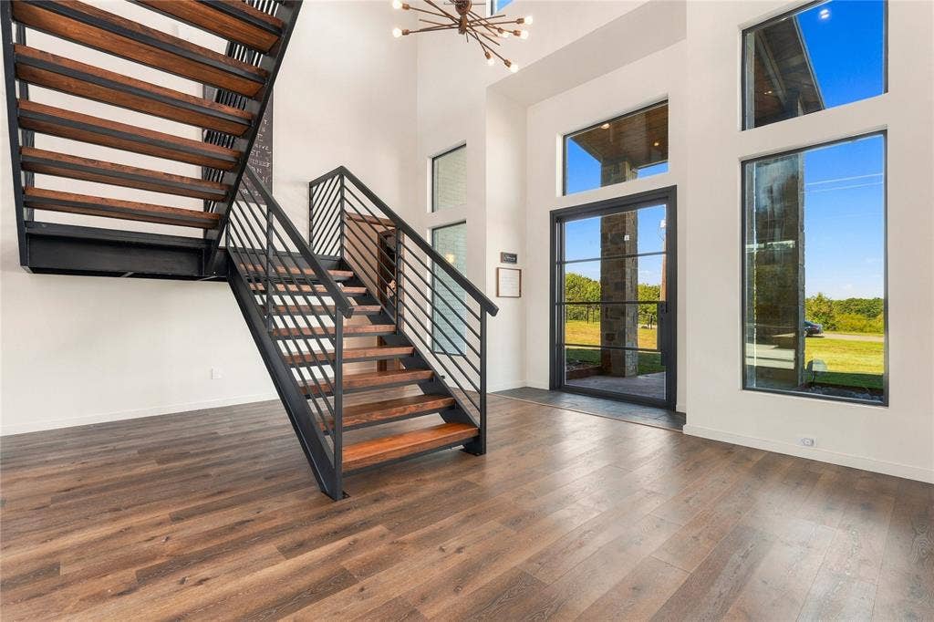 211 Hunter Pass, Waxahachie, TX 75165 211 Hunter Pass, Waxahachie, TX 75165