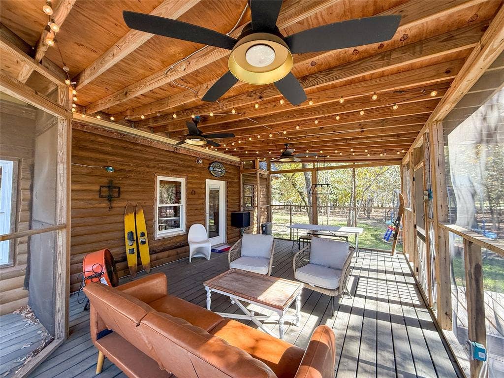 7386 Clint Ct, Athens, TX 75752 7386 Clint Ct, Athens, TX 75752