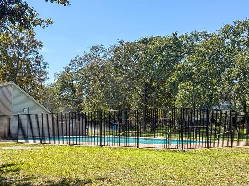 7386 Clint Ct, Athens, TX 75752 7386 Clint Ct, Athens, TX 75752