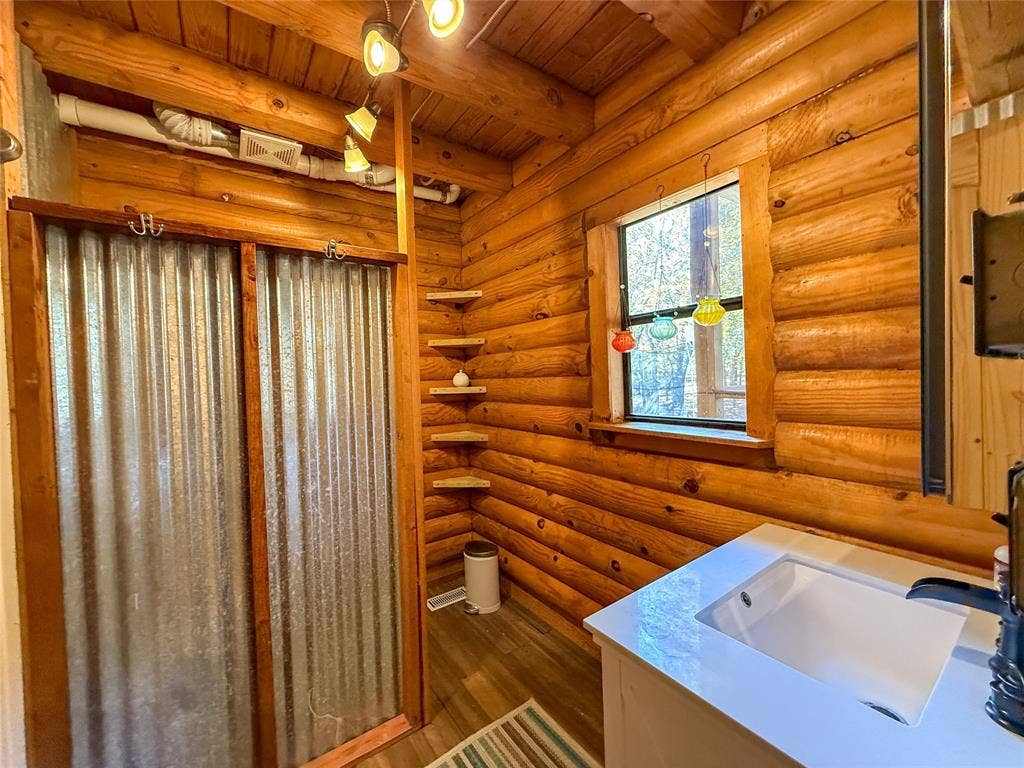 7386 Clint Ct, Athens, TX 75752 7386 Clint Ct, Athens, TX 75752