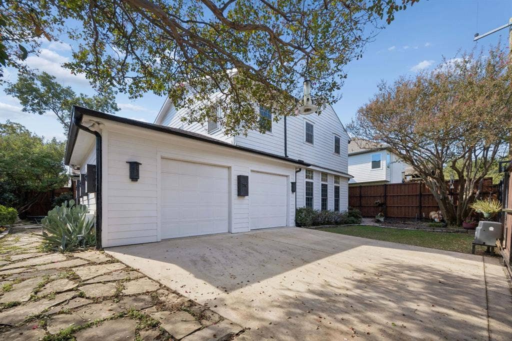6567 Anita Street, Dallas, TX 75214 6567 Anita Street, Dallas, TX 75214