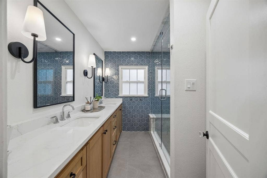 6567 Anita Street, Dallas, TX 75214 6567 Anita Street, Dallas, TX 75214