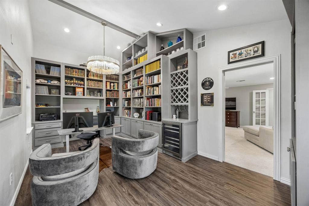 6567 Anita Street, Dallas, TX 75214 6567 Anita Street, Dallas, TX 75214