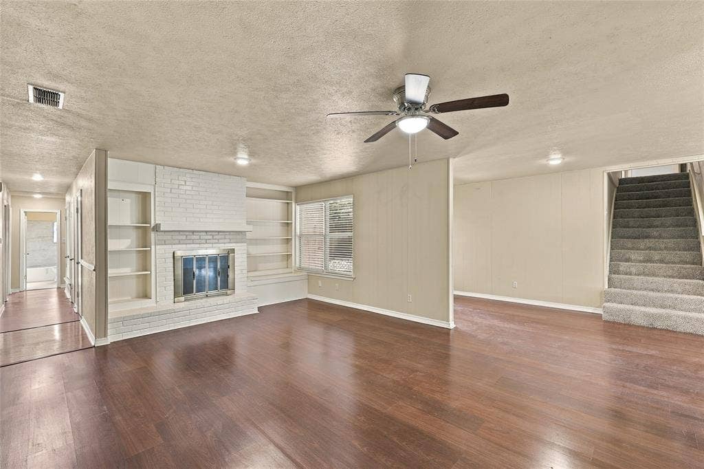 145 Hillside Lane, DeSoto, TX 75115 145 Hillside Lane, DeSoto, TX 75115