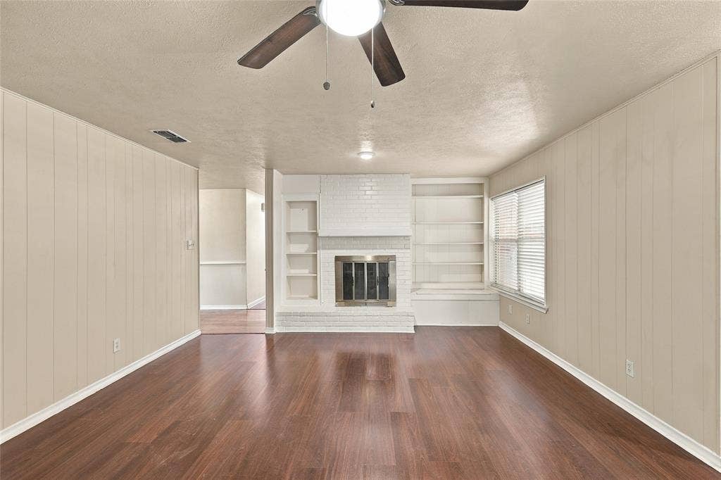 145 Hillside Lane, DeSoto, TX 75115 145 Hillside Lane, DeSoto, TX 75115