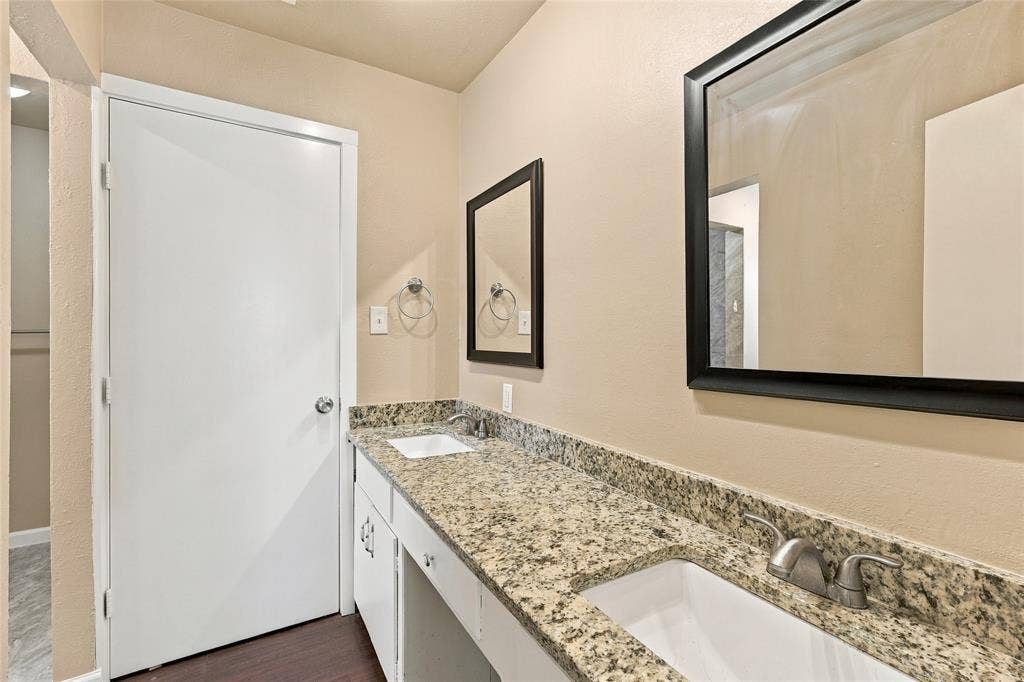 145 Hillside Lane, DeSoto, TX 75115 145 Hillside Lane, DeSoto, TX 75115