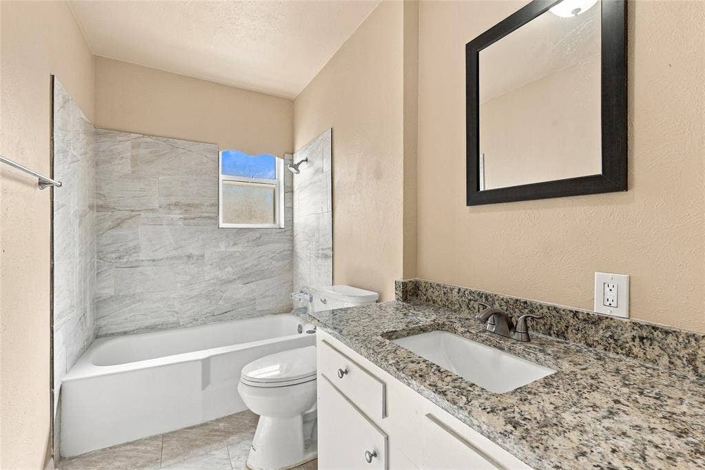 145 Hillside Lane, DeSoto, TX 75115 145 Hillside Lane, DeSoto, TX 75115