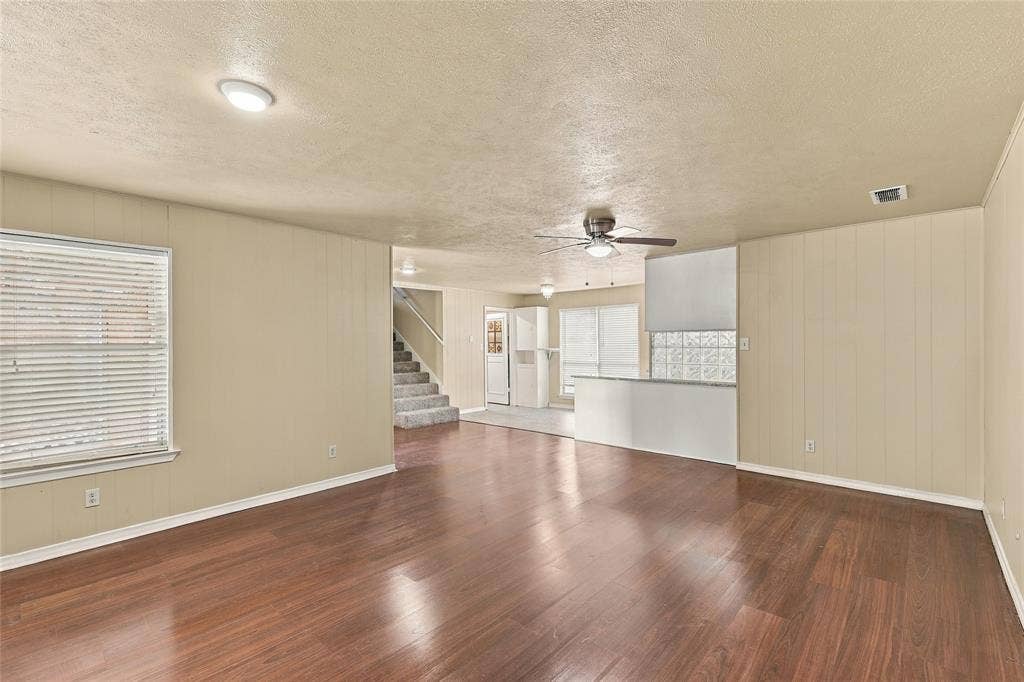 145 Hillside Lane, DeSoto, TX 75115 145 Hillside Lane, DeSoto, TX 75115