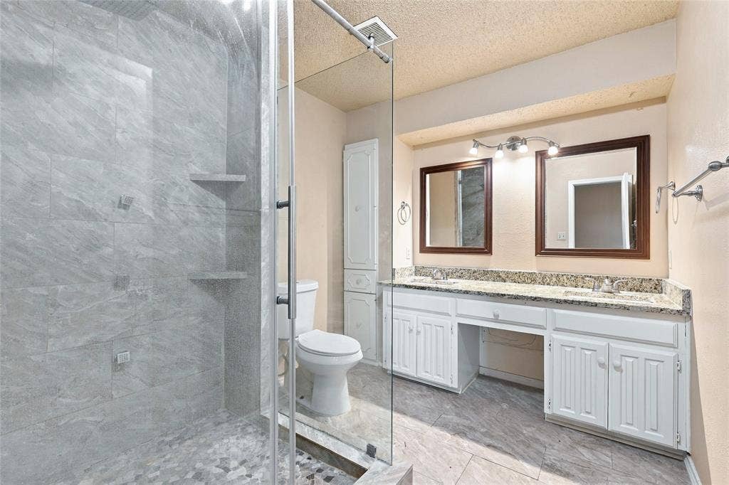 145 Hillside Lane, DeSoto, TX 75115 145 Hillside Lane, DeSoto, TX 75115
