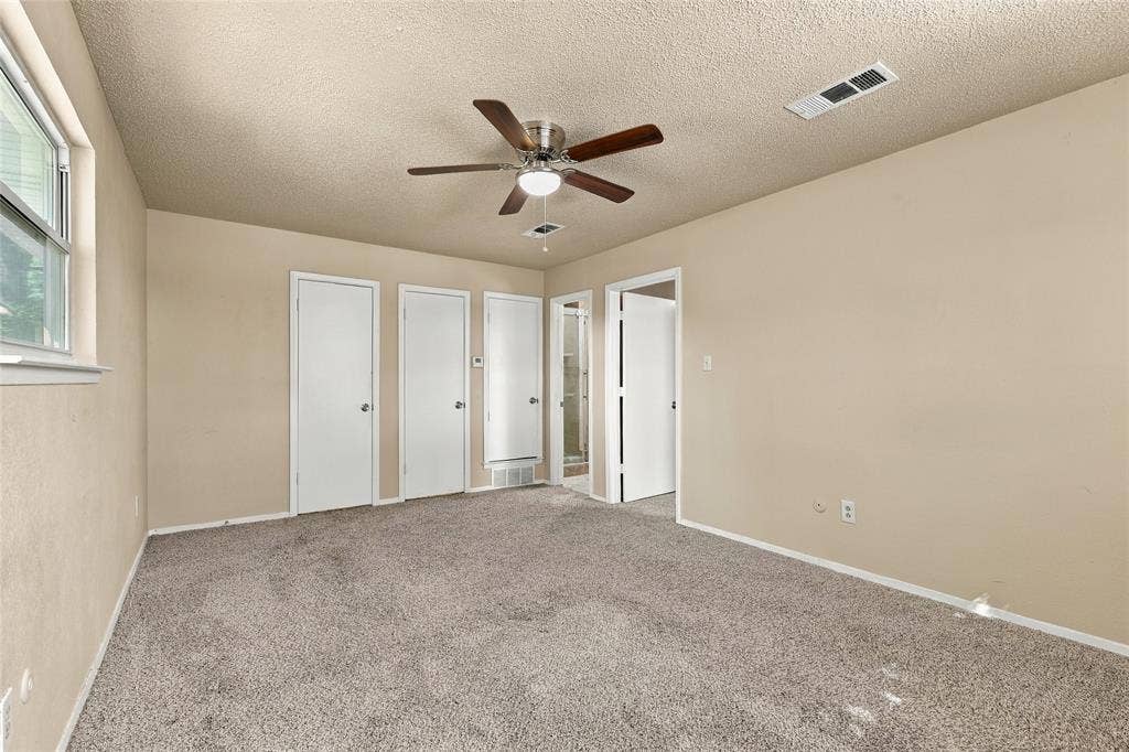 145 Hillside Lane, DeSoto, TX 75115 145 Hillside Lane, DeSoto, TX 75115