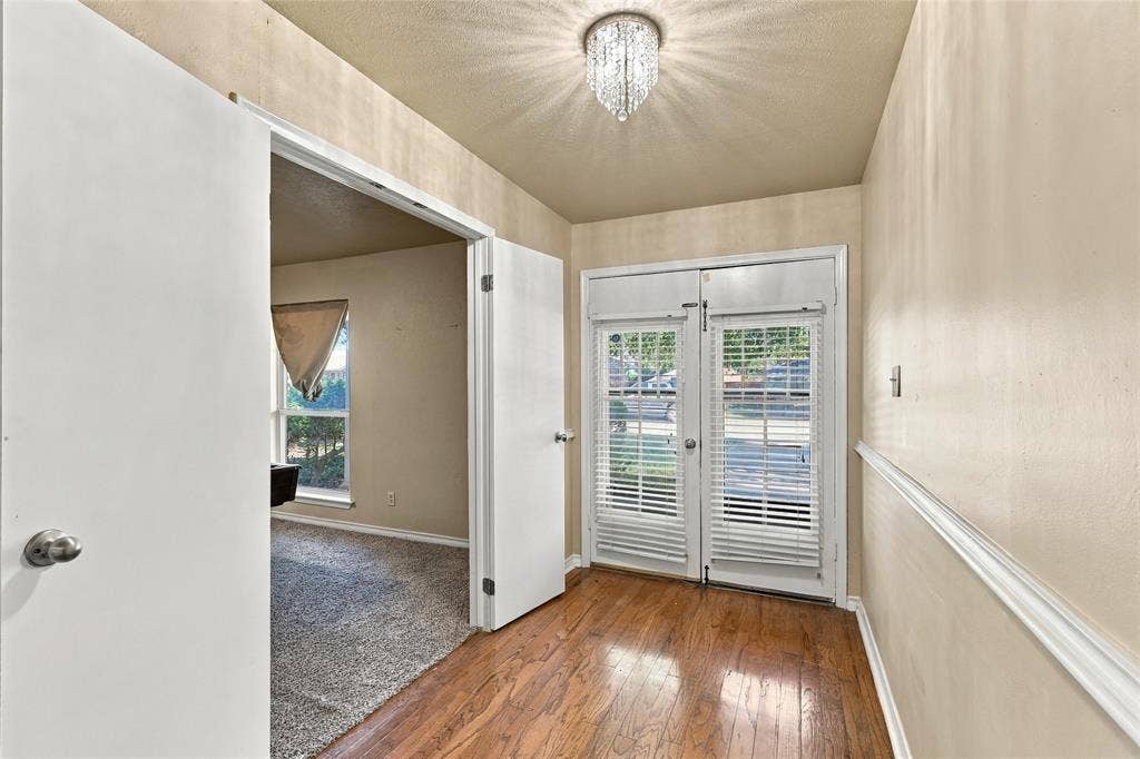 145 Hillside Lane, DeSoto, TX 75115 145 Hillside Lane, DeSoto, TX 75115