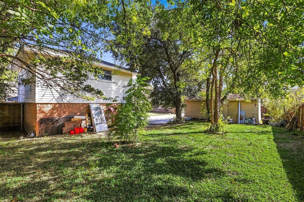 145 Hillside Lane, DeSoto, TX 75115 145 Hillside Lane, DeSoto, TX 75115