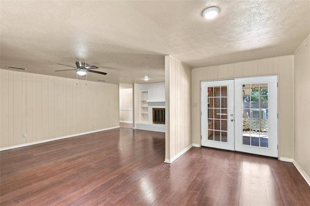 145 Hillside Lane, DeSoto, TX 75115 145 Hillside Lane, DeSoto, TX 75115