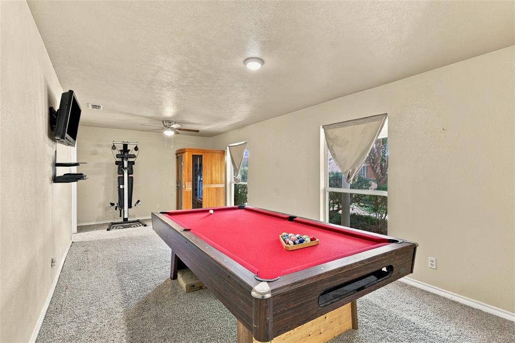 145 Hillside Lane, DeSoto, TX 75115 145 Hillside Lane, DeSoto, TX 75115