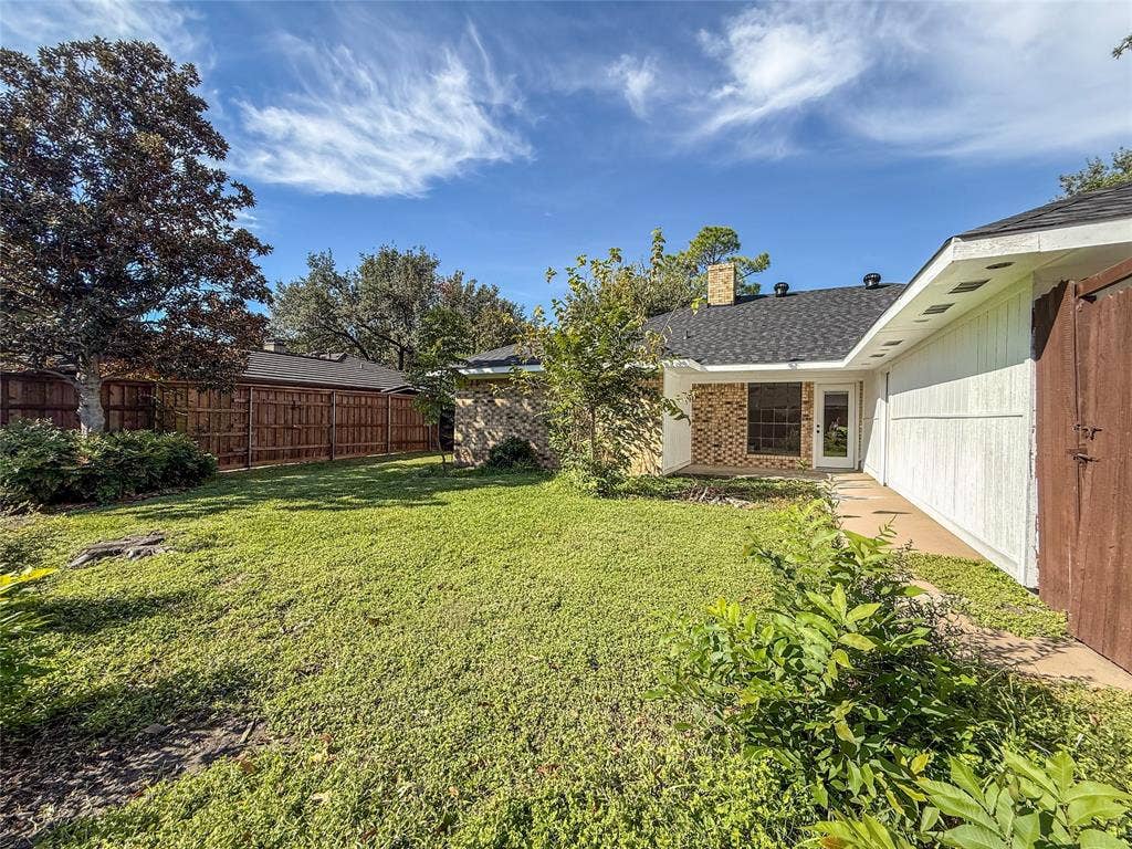 2300 Newcastle Circle, Plano, TX 75075 2300 Newcastle Circle, Plano, TX 75075