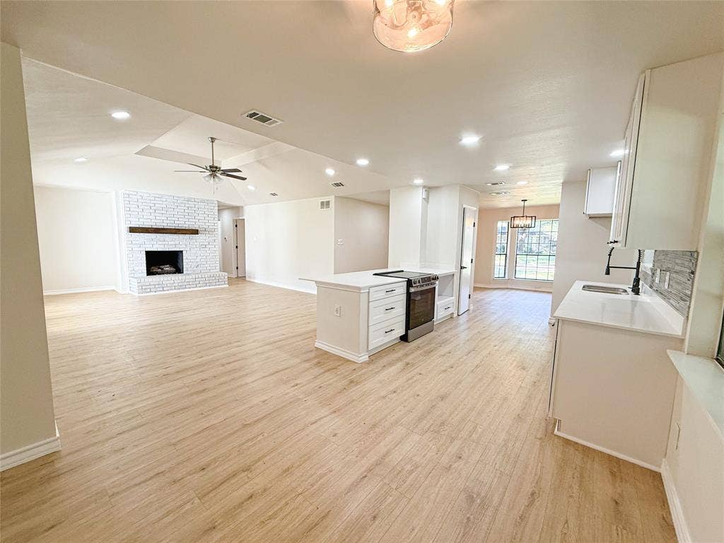 2300 Newcastle Circle, Plano, TX 75075 2300 Newcastle Circle, Plano, TX 75075