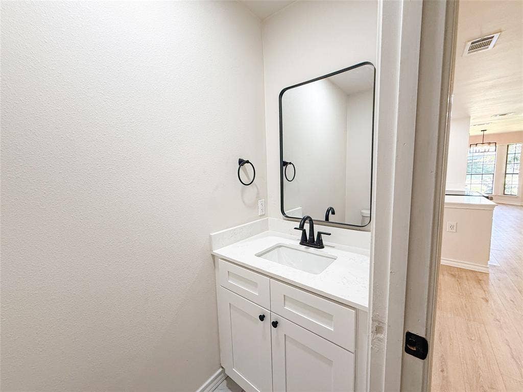 2300 Newcastle Circle, Plano, TX 75075 2300 Newcastle Circle, Plano, TX 75075