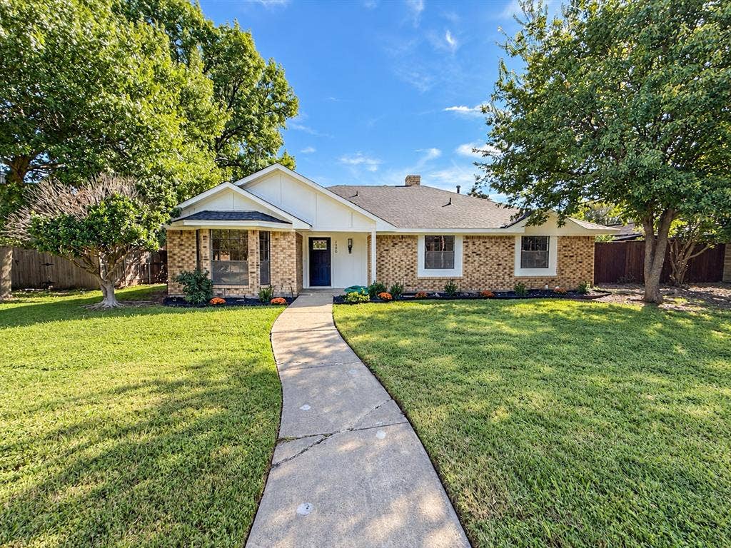 2300 Newcastle Circle, Plano, TX 75075 2300 Newcastle Circle, Plano, TX 75075