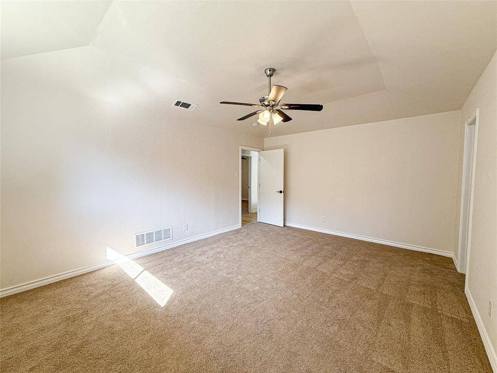 2300 Newcastle Circle, Plano, TX 75075 2300 Newcastle Circle, Plano, TX 75075