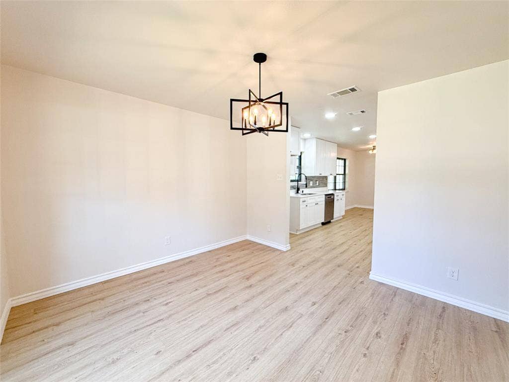 2300 Newcastle Circle, Plano, TX 75075 2300 Newcastle Circle, Plano, TX 75075