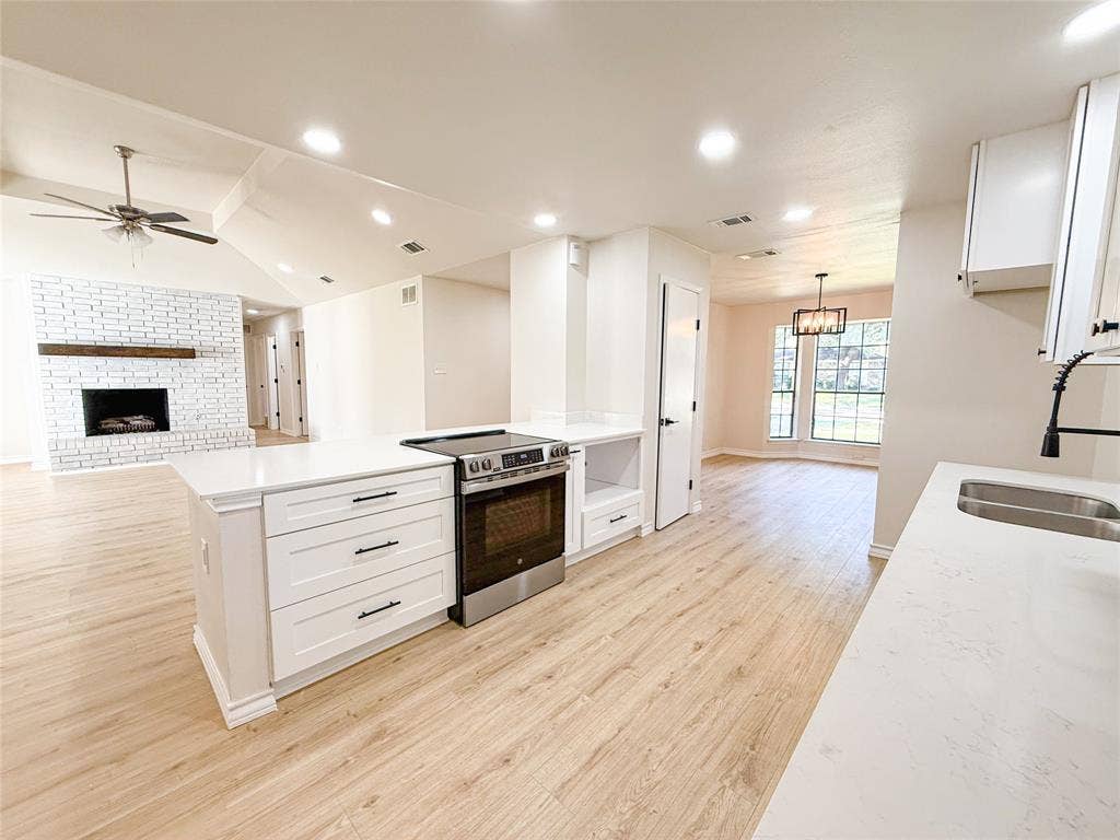2300 Newcastle Circle, Plano, TX 75075 2300 Newcastle Circle, Plano, TX 75075