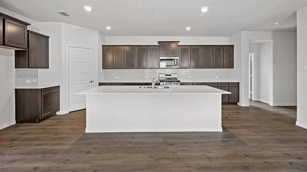 2067 Hearn Drive, Royse City, TX 75189
