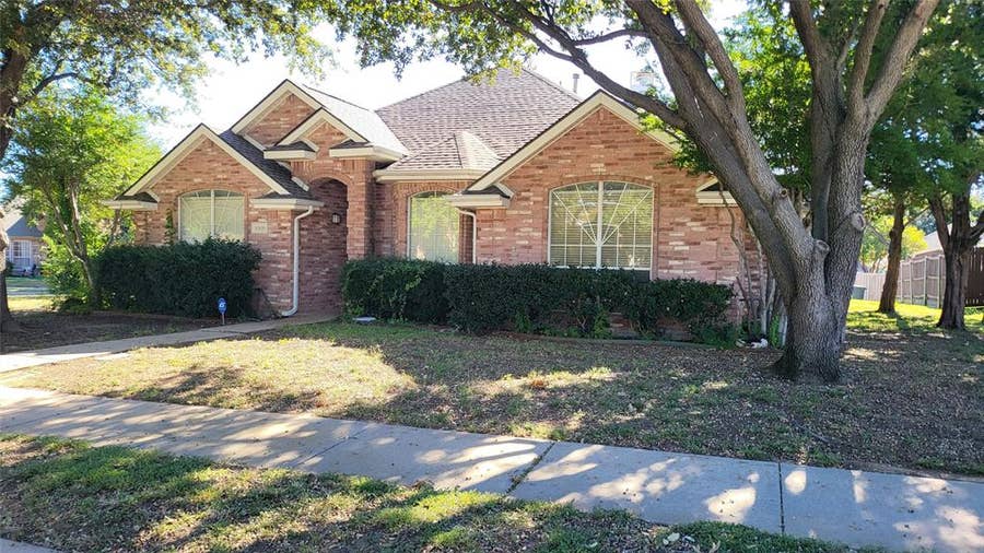 Property photo for 1000 Dartmouth Drive, Lewisville, TX