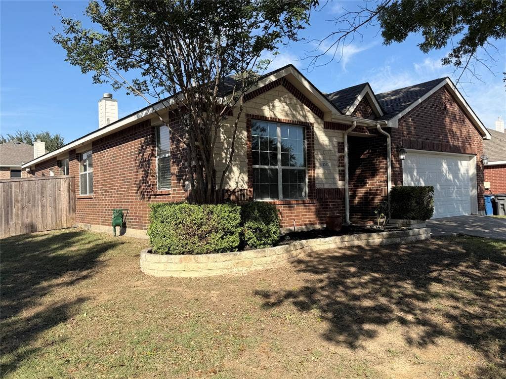 1203 Chestnut Hill Drive, Wylie, TX 75098